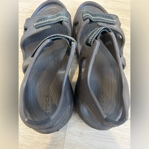 Black Men’s Strap Rubber Hiking Iconic Crocs Comfort Sandals Size 12 - Picture 6 of 11